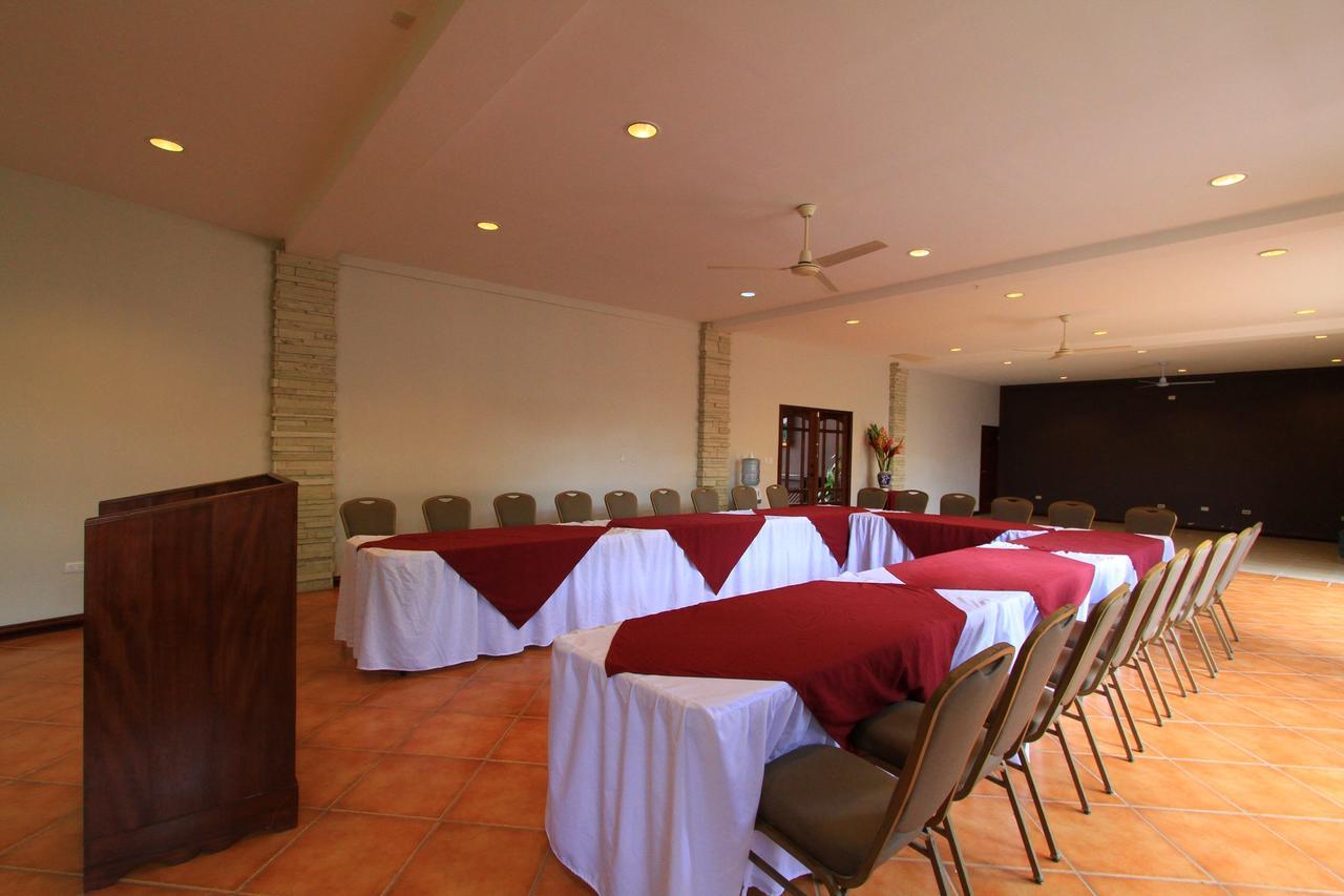 קופאן Plaza Magdalena Hotel מראה חיצוני תמונה