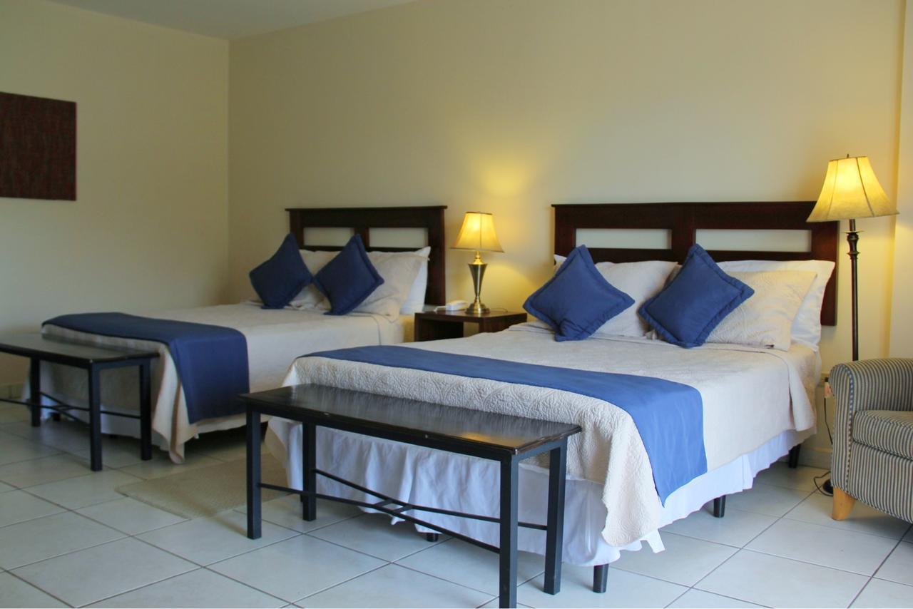 קופאן Plaza Magdalena Hotel מראה חיצוני תמונה