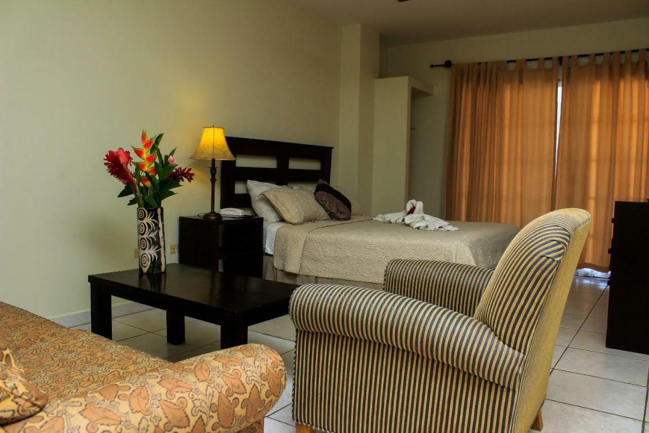 קופאן Plaza Magdalena Hotel מראה חיצוני תמונה